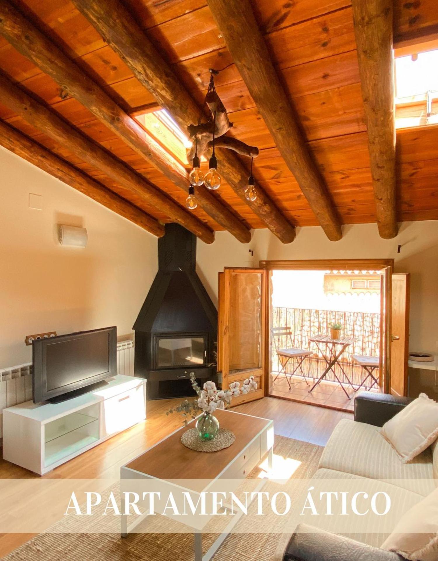 Apolonia, Apartment
